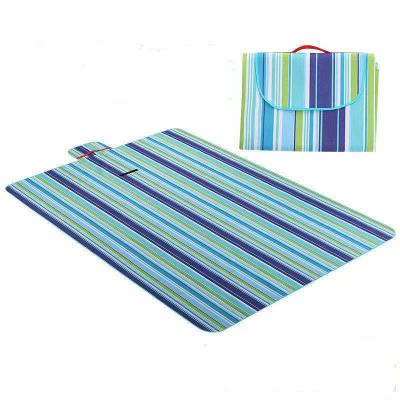 China Super Comfortable Camping Hiking Waterproof Sand Proof Beach Picnic Blankets Beach Mat Family Folding Blanket for sale