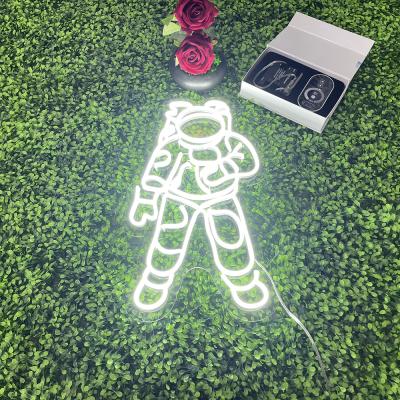 China Eco-friendly OEM Logo Neon Party Supplies Design Robot Free Light For Business for sale