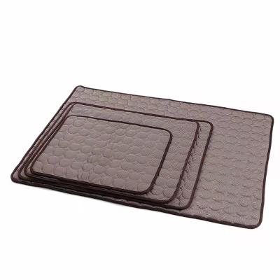 China Manufacturers Viable Wholesale Pet Protection Pet Amazon Amazon Ice Pad Pet Cooling Supplies for sale