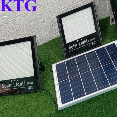 China KTG 400w 500w 1000w Solar Garden Led Flood Light All In Two Maker With 32700 LiFePO4 Battery 3.2v60AH for sale