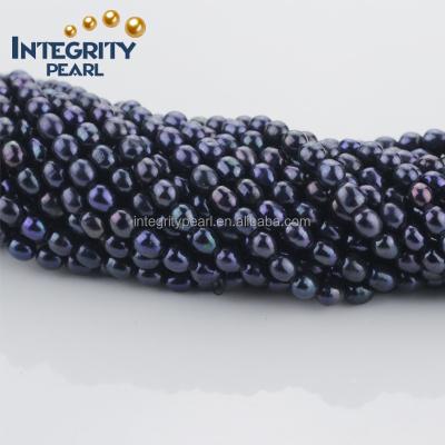 China Wholesale Natural Freshwater Pearl 6mm AA Black Rice Pearl Strand Real Freshwater for sale