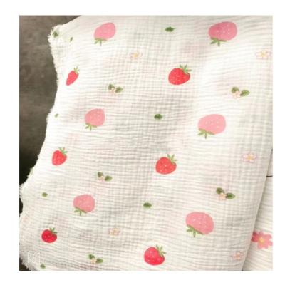 China Anti-static Hot Sale Healthy Stock Crease Fabric 100% Cotton Gauze Fabric Baby Animal Double Gauze Fabric for sale