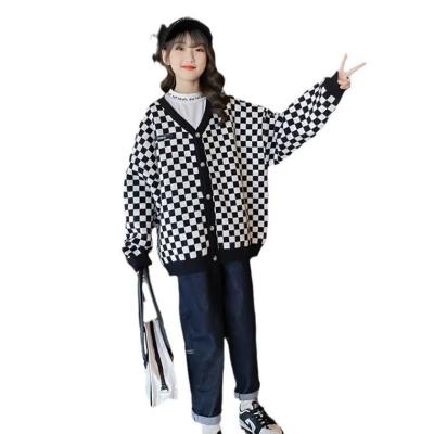 China New Anti-wrinkle girls' plaid coat baby sweater oversized baby sweater knitted crochet children's cardigan for sale