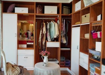 Chine Cabinets en bois de chambre à coucher de DIY de cabinet moderne de garde-robe avec des meubles de chambre à coucher à vendre