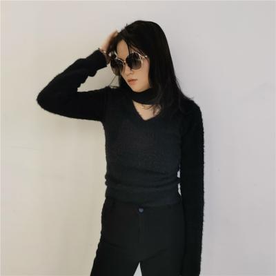 China Anti-wrinkle V-Neckline Black Crop Pullovers Casual Soft Fluffy Pullovers Top Sweater For Women for sale