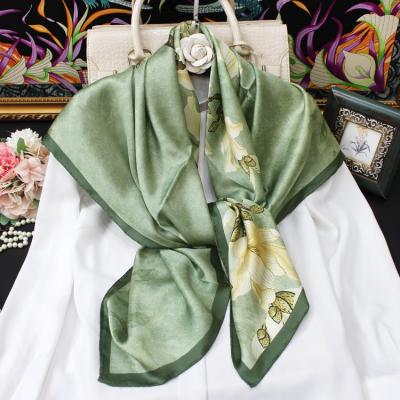 China 100% Pure Natural Silk Scarves Digital Wholesale Flower Design Skin-friendly Printing 110*110cm Square Silk Scarf Shawl for sale