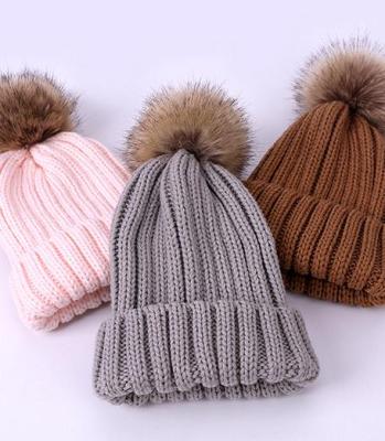 China New COMMON Warm Hat Fashion Brimming Logo Design Beanie Hat Winter Casual Wool Knitted Soft Warm Beanie Hat for sale