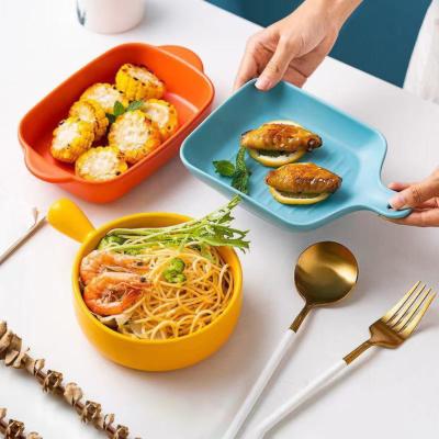 China Sustainable Wholesale Ceramic Baking Dish Rectangular Kitchen Bakeware With Handles for sale