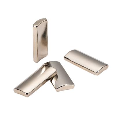 China Customized Magnetic Neodymium Arc Magnets N45 Neodymium Magnets for sale