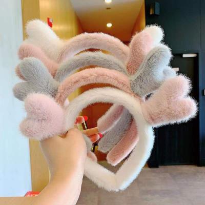 China Cute three-dimensional Korean style outlet hairpin autumn and winter headband antlers headdress soft eco-friendly headwear for sale