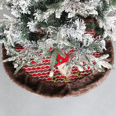 China High-grade Eco-friendly Plush Christmas Tree Skirts Merry Fur Carpet Decoration For Home Christmas Tree Skirt for sale