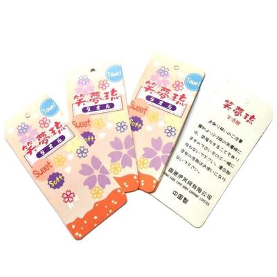 China Sustainable Wholesale Products Like Paper Hang Tag Colorful Kids Christmas Gift Tags With String for sale