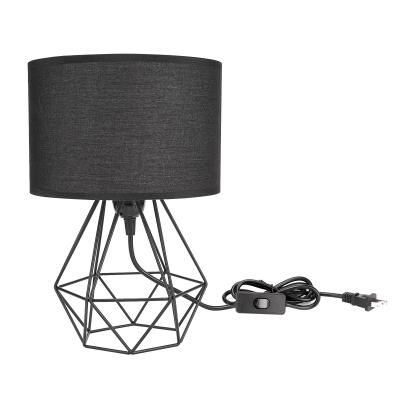 China Modern Hot Selling Creative and Modern Metal Cloth Low Black Bedside Reading Lamp for Indoor for sale