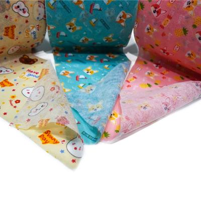 China Waterproof Decoration Use Non Woven Fabric PP Non Woven Fabric For Wedding Decorations for sale