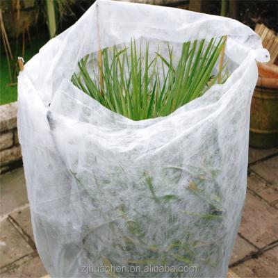 China Anti-pull 109gsm nonwoven 4%UV tnt treated nonwoven weed control ground cover landscape fabric membrane mulch for sale