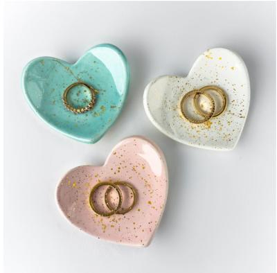 China Hot Selling Exquisite Multicolor Home Decoration Heart Shape Wedding Jewelry Tray Ring Dish For Souvenir for sale