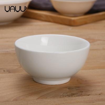 China Viable Wholesale White Ceramic Restaurant Ramen Soup Bowl Factory Bowl Shiny Porcelain Bowl for sale