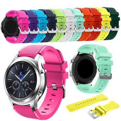 China Soft and Adjustable Soft Silicone Wrist Strap for Samsung Gear S3 Replacement Sport Rubber Band Wristbands for sale