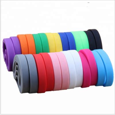 China Factory Direct Sale From Europe No Solid Color LOGO Silicone Customizable Word Bracelet for sale