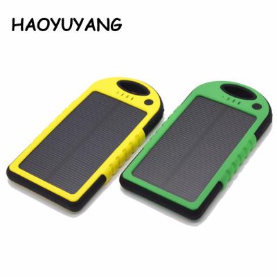 Cina Fast Solar Power Banks Solar Power Bank 5000mAh Mobile Support Charging Power Bank For iPhone8 Charger in vendita