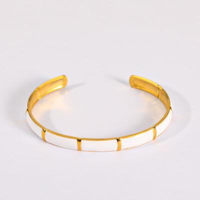 China Vintage Hot Sale Gold Plated 18k Stainless Steel C Shape Open Enamel Open Bangle Cuff Custom Cut Open Bangle Bracelet for sale