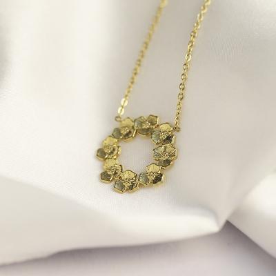 China Vintage Hot Sale Fashion Delicate Stainless Steel 18K Gold Plated Big Flower Pendant Necklaces for sale