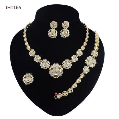 China JHT165 Wholesale Fashion Jewelry Set 18K Gold Plated Fashion Flower Diamond Jewelry Set for sale