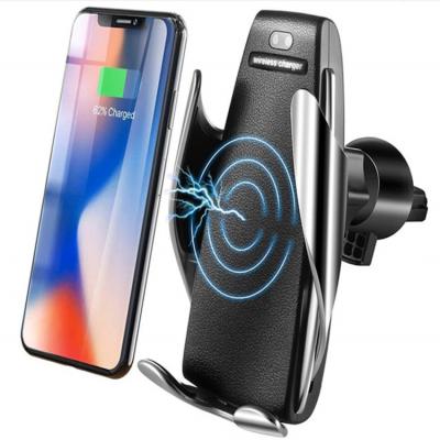 China Good Quality Car Holder S5 Clamp Auto Car Infrared Auto Sensing Wireless Charger for sale