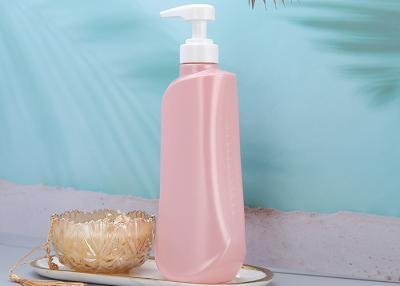 Cina La pompa rosa Pearlescent dell'ANIMALE DOMESTICO imbottiglia le provette di plastica del corpo 750ml in vendita