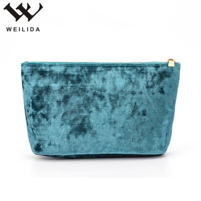 China Fashion Cheap Factory Price Women Zipper Quilted Velvet Makeup Bags Cosmetic Bags for sale