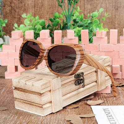 China 2020 Factory Women Wooden Sunglasses Fashion Sunglasses Men Zebra Flat Surface Logo Sunglasses Custom Luxury Professional Sun Glasses for sale