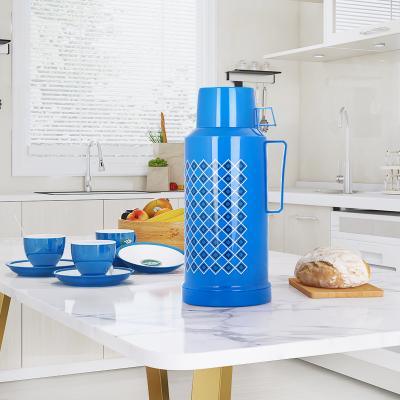 China A PORTABLE Interesting Glass Water Bottle 0.45-1.8L Mini Designed Tea Coffee Insulated Liner Thermos for sale