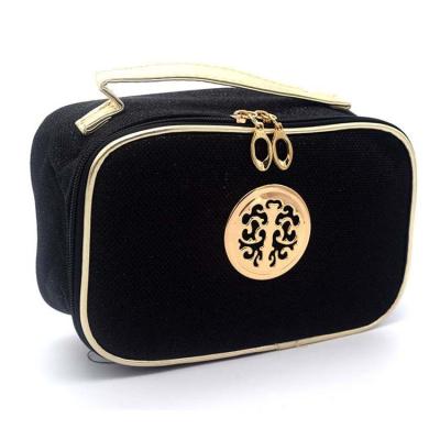 China Zipper Bag New Fashion Ladies Cosmetic Bag Fashionable Cosmetic Square Make Up Black Cosmetic Bag for sale