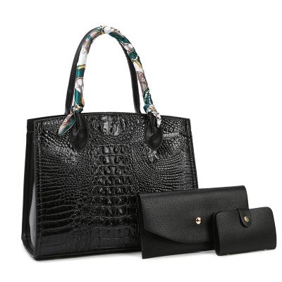 China New Designs Lady Fashion Leather Shoulder Bag Alligator Handbags Large Size For Purses And Ladies Handbags With Shoulders Strap for sale