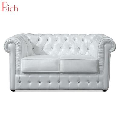 China Modular White Chesterfield Living Room Furniture 2 Seater Chesterfield Sofa Light Luxury Chesterfield Chester Grain Leather Top Sofa for sale