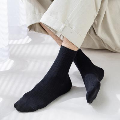 China OEM Sporty Black Classic Manufacturer Socks Crew Socks Breathable Cotton Mens Socks for sale