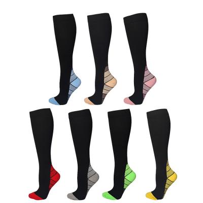 China Breathable Compression Socks Knee High Mens Womens For Running Socks Compression Hike Socks for sale