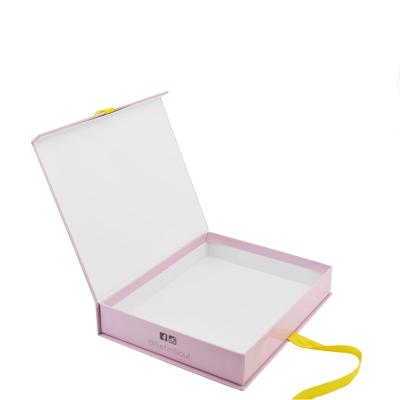 China High End Recycled Materials Gift Boxes With Magnetic Lid, Foldable Packaging, Book Shaped Packaging For Wedding for sale