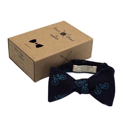 China Recyclable Custom Kraft Paper Bow Tie / Tie Box Sliding Packaging Box for sale