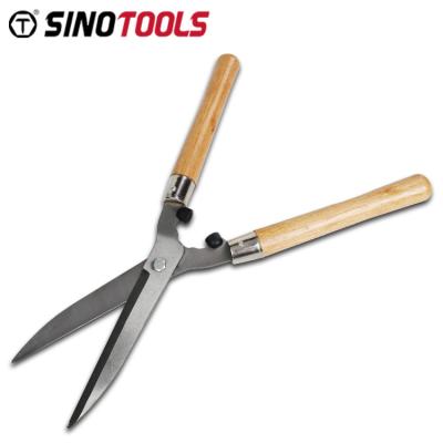 China Long Length Garden Shear Pruning Carbon Hedge Shears Long Wooden Handle for sale