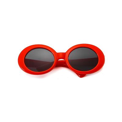 China Pet UV Cat Sunglasses 2021 Recycled Sunglass 400 Hot Selling Pets Sunglasses Fashion Vintage Round Shape Cute Oval Frame Lens for sale