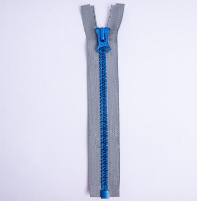 China Plastic Resin 8# Plastic Zipper Auto Lock 8# Blue Teeth Hook Open Zippers Custom Packaging for sale