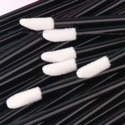 China Disposable Lip Hygiene Lip Brush Lip Gloss Applicators Lipstick Magic Wands Tool Kits for sale