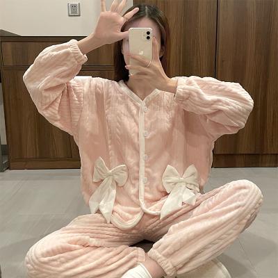 China Autumn Winter Women's Pajamas Thick Velvet Long Sleeve Bow Cardigan Flannel Home Jacket QUICK DRY Coral Soft Velvet Thick Sleepwear for sale