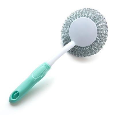 China Minimalist Home Kitchen Hanging Cleaning Brush, Creative Long Handle Steel Wire Ball Oil Cleaning Brush for sale