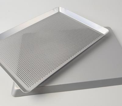 China Baking Aluminum Mold 40x30cm Rectangular Aluminum Baking Pan Perforated Tray Bread Tray Cake Mold Family for sale