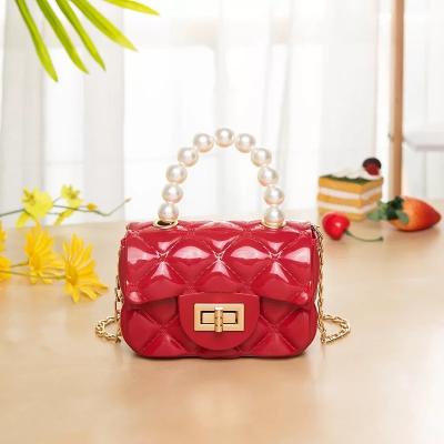 China Mini Bag 2021 New Rhombus Chain One Shoulder Bag Female Premium Fashionable LUXURY Small Square Pearl Portable Sense Cross - Body Messenger Bag for sale