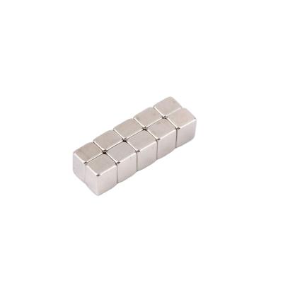 China Strongest Pulling Force Industrial Magnet Factory High Direct Ni Coated N52 Square Form Magnets Large Size Magnetic Block for sale