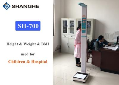 China Intelligent Voice Weighing Machine For Kids , LCD Screen Bluetooth Pediatric Weight Machine for sale