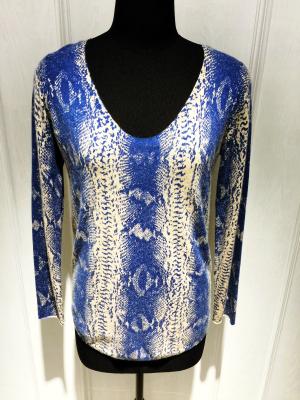 China Ladies Serpentine Screen Printing Floral Print Sweater Pullover Long Sleeve V Neck for sale